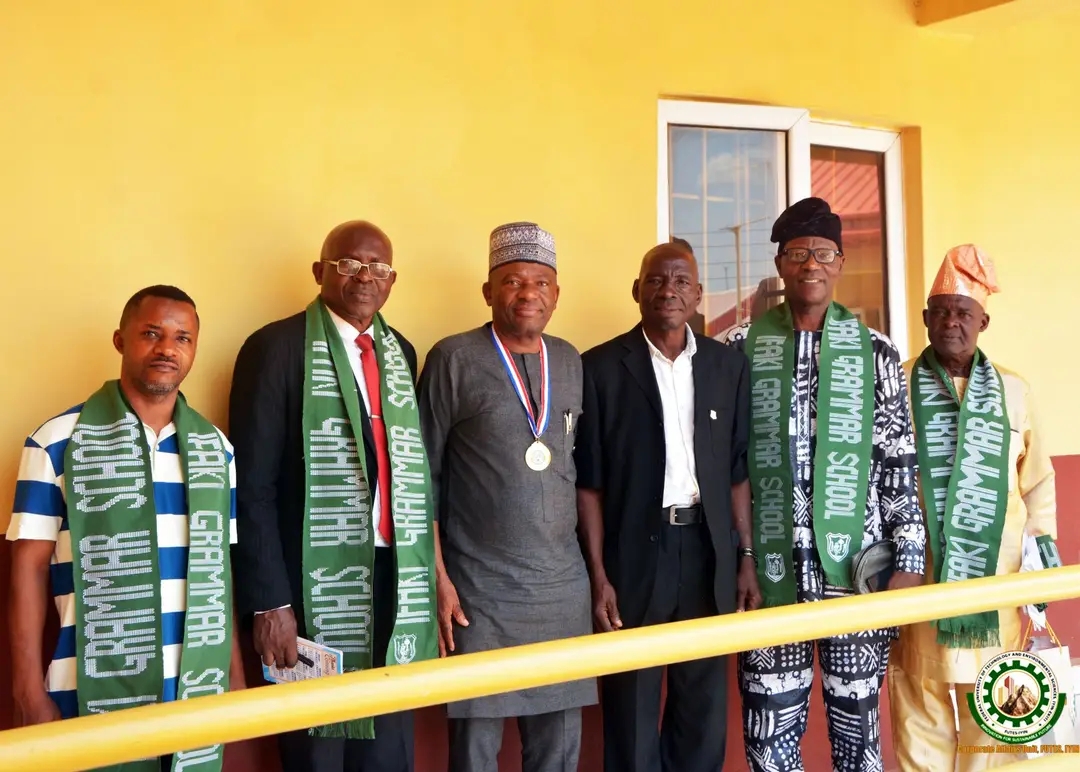 𝐎𝐥𝐝 𝐒𝐭𝐮𝐝𝐞𝐧𝐭𝐬' 𝐀𝐬𝐬𝐨𝐜𝐢𝐚𝐭𝐢𝐨𝐧 𝐋𝐚𝐮𝐝𝐬 𝐅𝐔𝐓𝐄𝐒’ 𝐑𝐚𝐩𝐢𝐝 𝐆𝐫𝐨𝐰𝐭𝐡 𝐔𝐧𝐝𝐞𝐫 𝐏𝐢𝐨𝐧𝐞𝐞𝐫 𝐕𝐂
